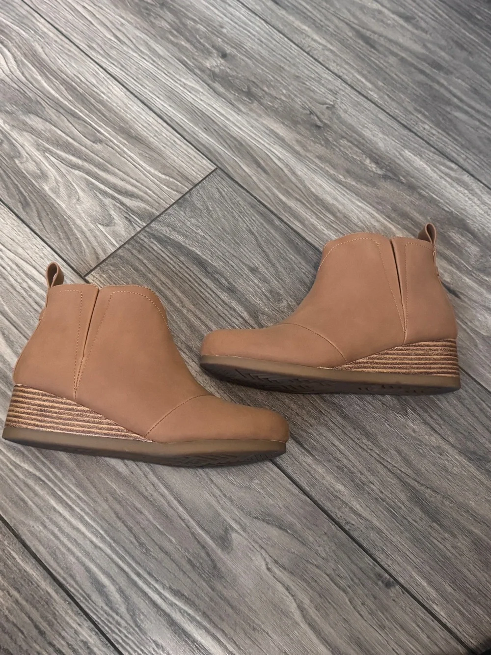 TOMS Girl’s Tan Ankle Booties with Side Zip
